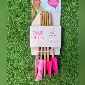 Paris Hilton 5pc Pink Silicone Tool Set